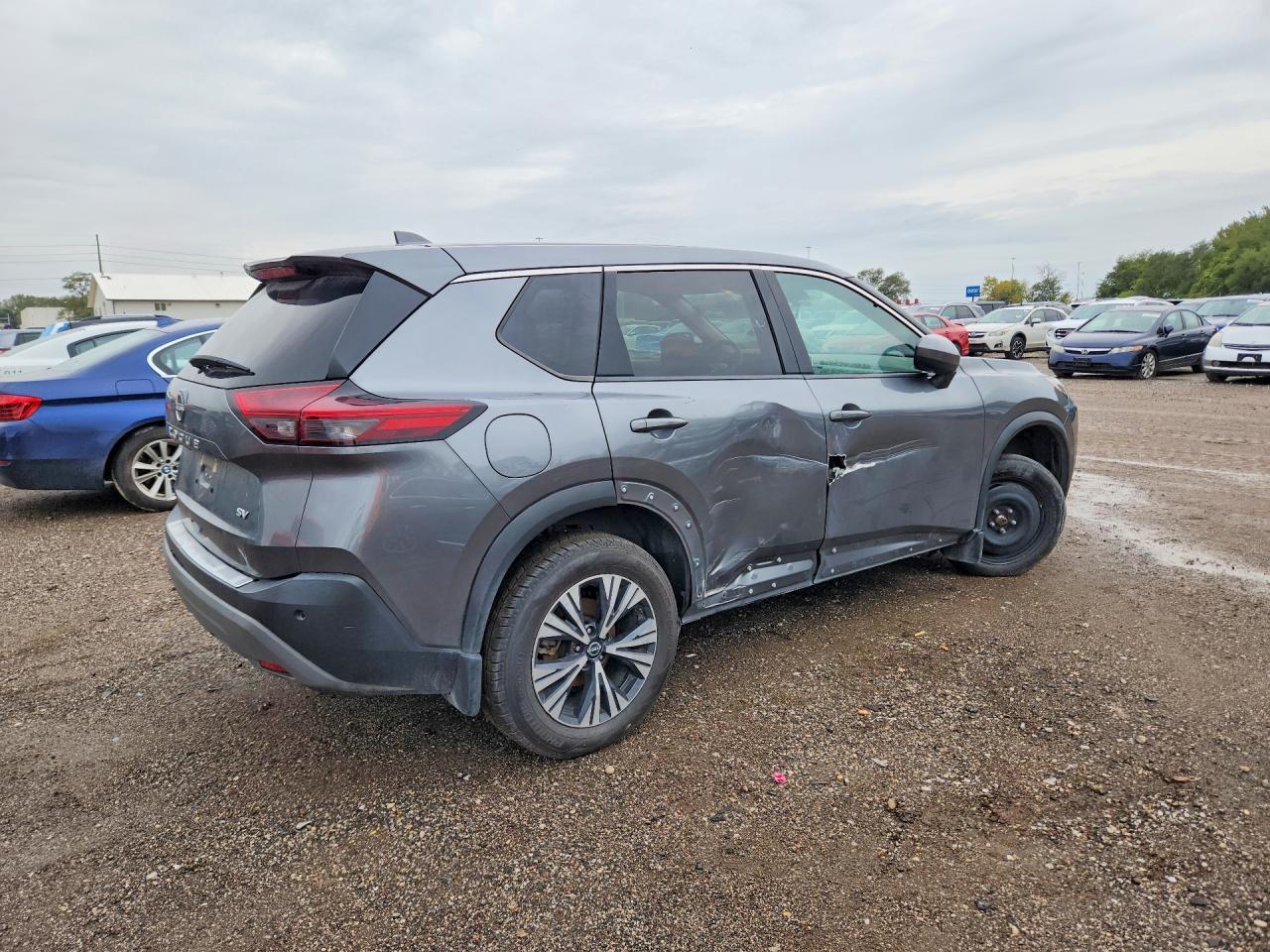 2023 Nissan Rogue Sv - Фото 3