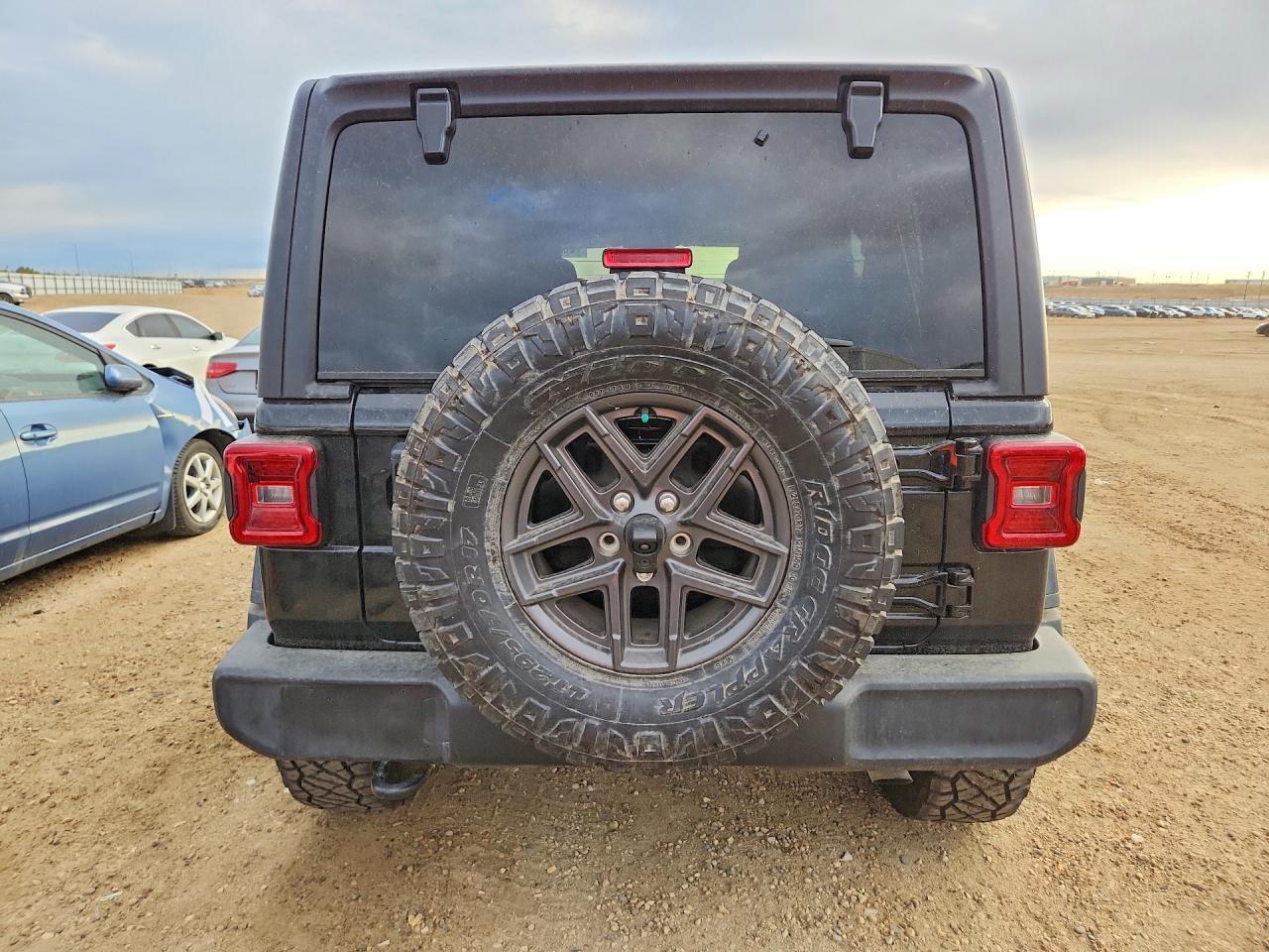 2025 Jeep Wrangler Sport - Фото 6