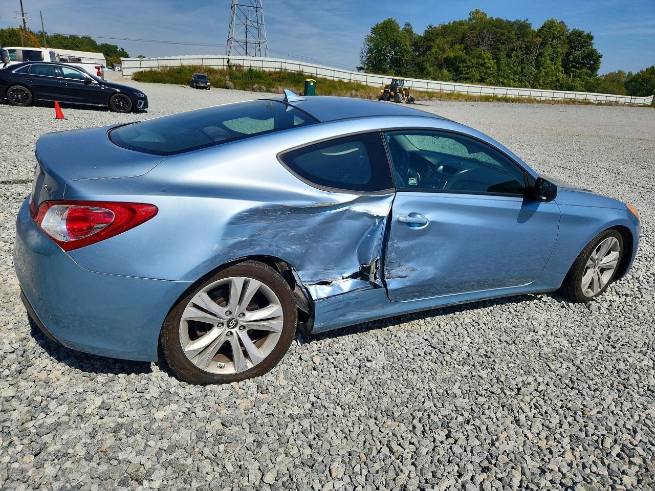 2012 Hyundai Genesis Coupe 2.0T - Image 3