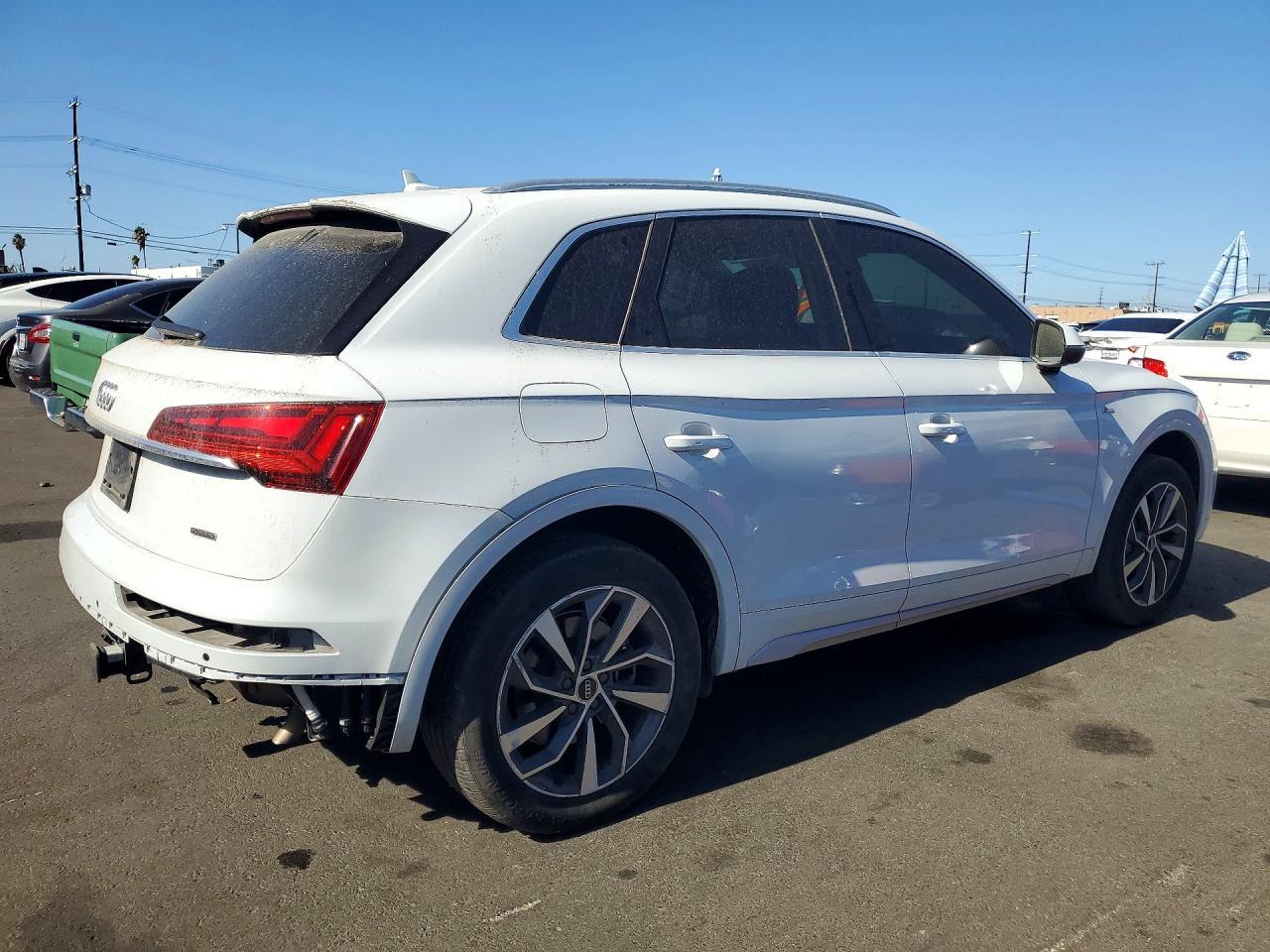 2023 Audi Q5 S Line Quattro Premium Plus - Image 3