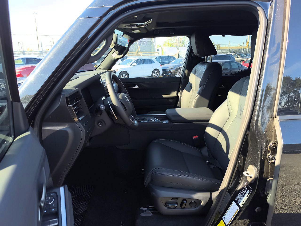 2026 Lexus Gx 550 Luxury+ - Image 7