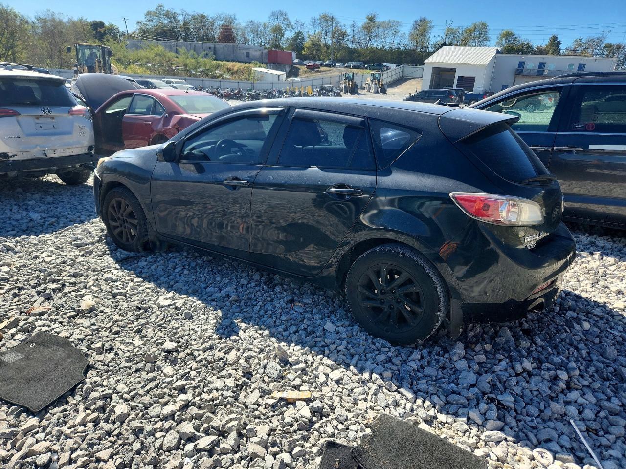 2012 Mazda 3 I - Image 2