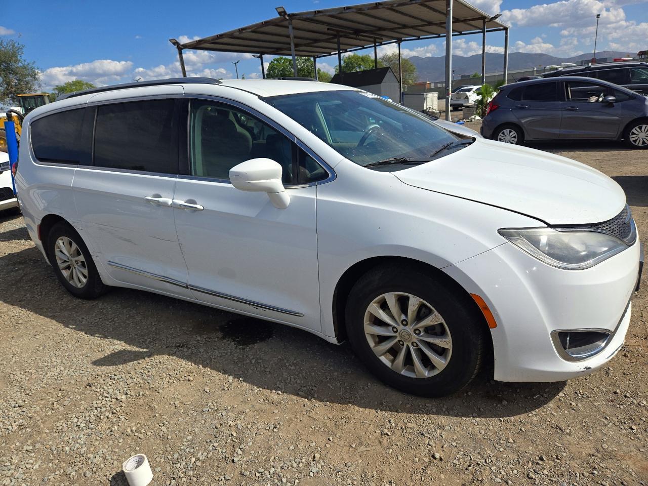2019 Chrysler Pacifica Touring L - Фото 4