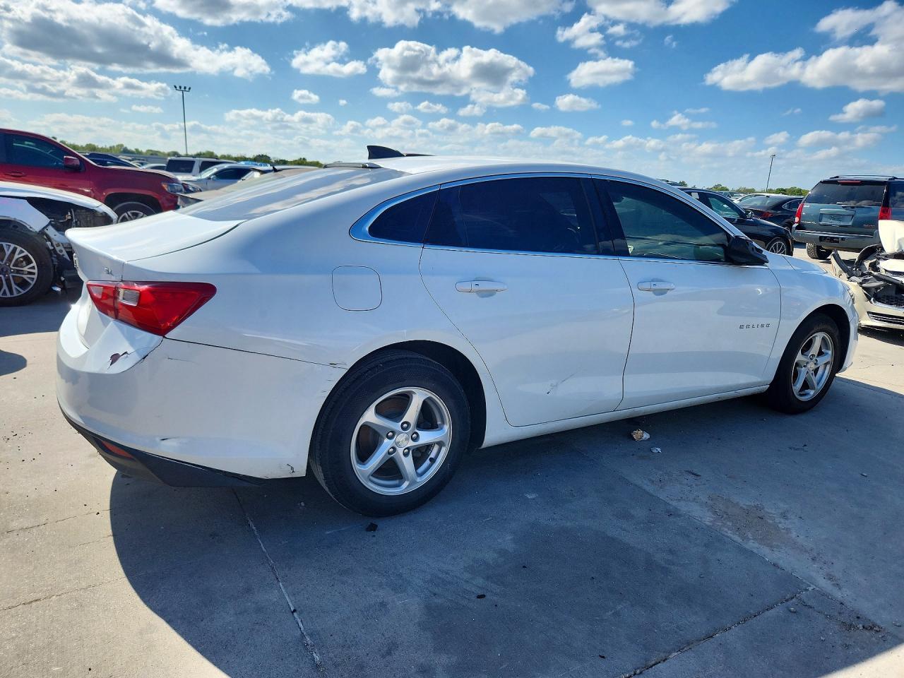 2018 Chevrolet Malibu Ls - Фото 3