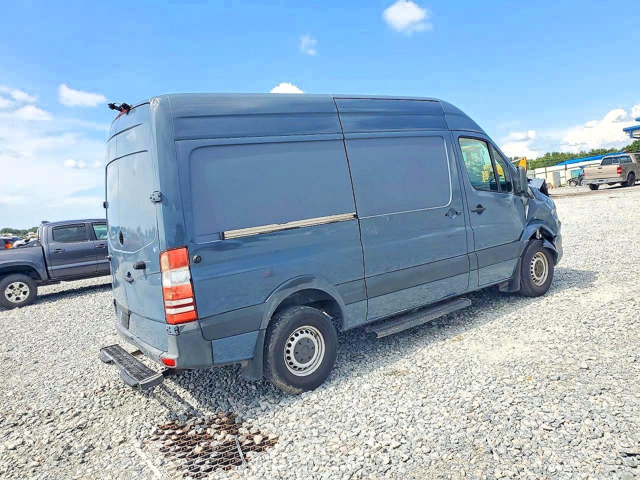 2018 Mercedes-Benz Sprinter 2500 - Фото 3