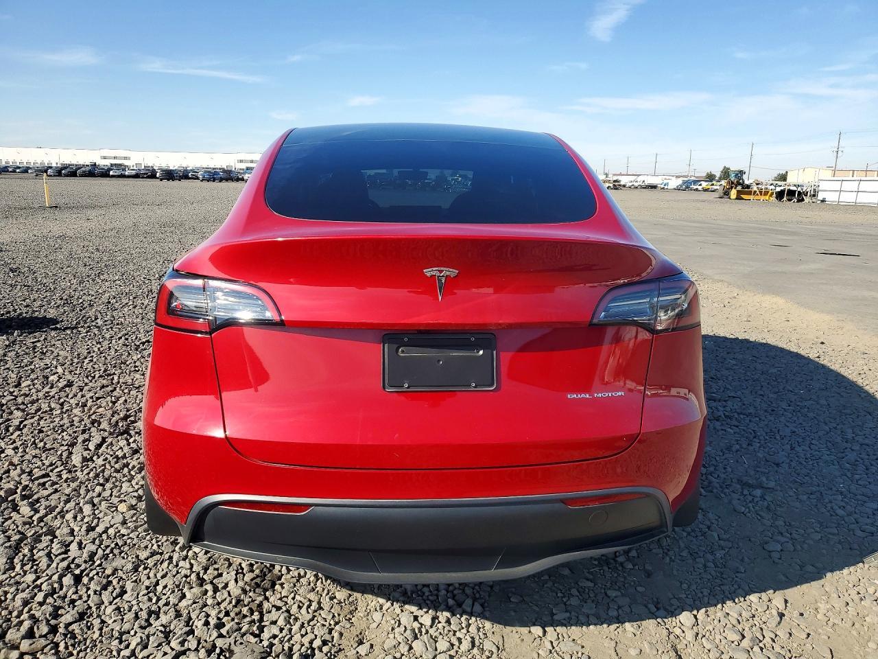 2023 Tesla Model Y - Image 6