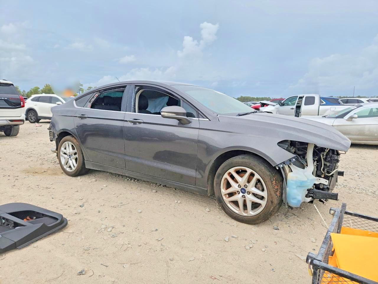 2016 Ford Fusion Se - Фото 4