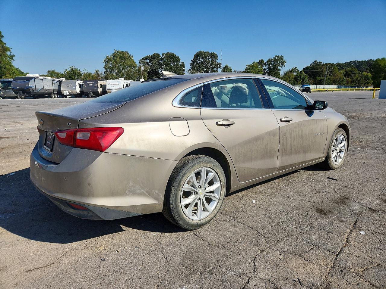 2024 Chevrolet Malibu Lt - Фото 3