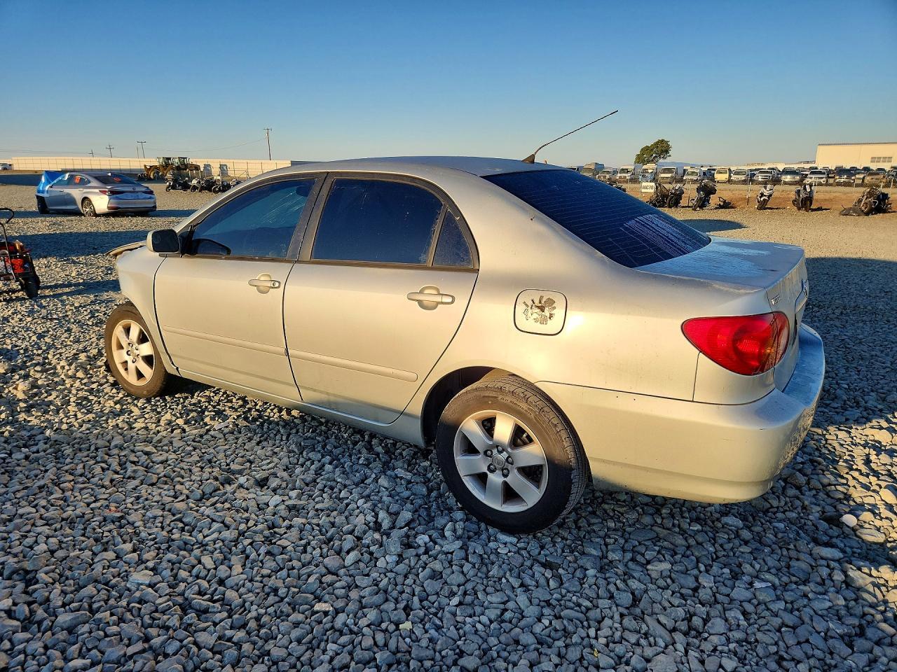 2003 Toyota Corolla Le - Image 2