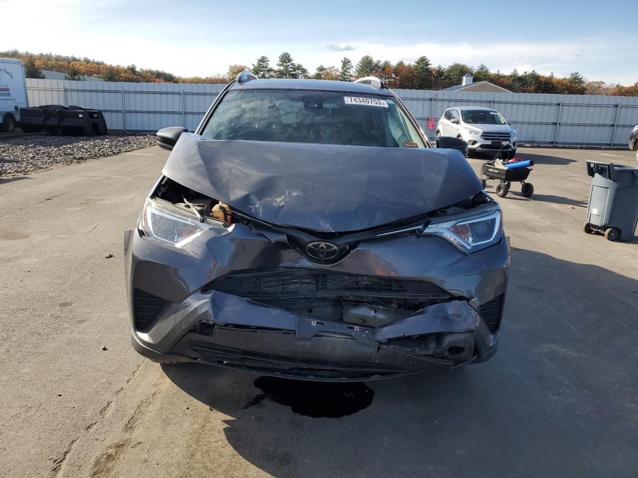2017 Toyota Rav4 Le - Image 5