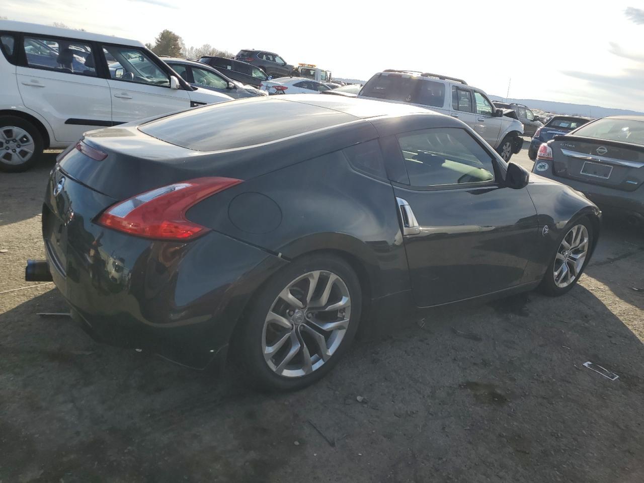 2013 Nissan 370Z Base - Фото 3