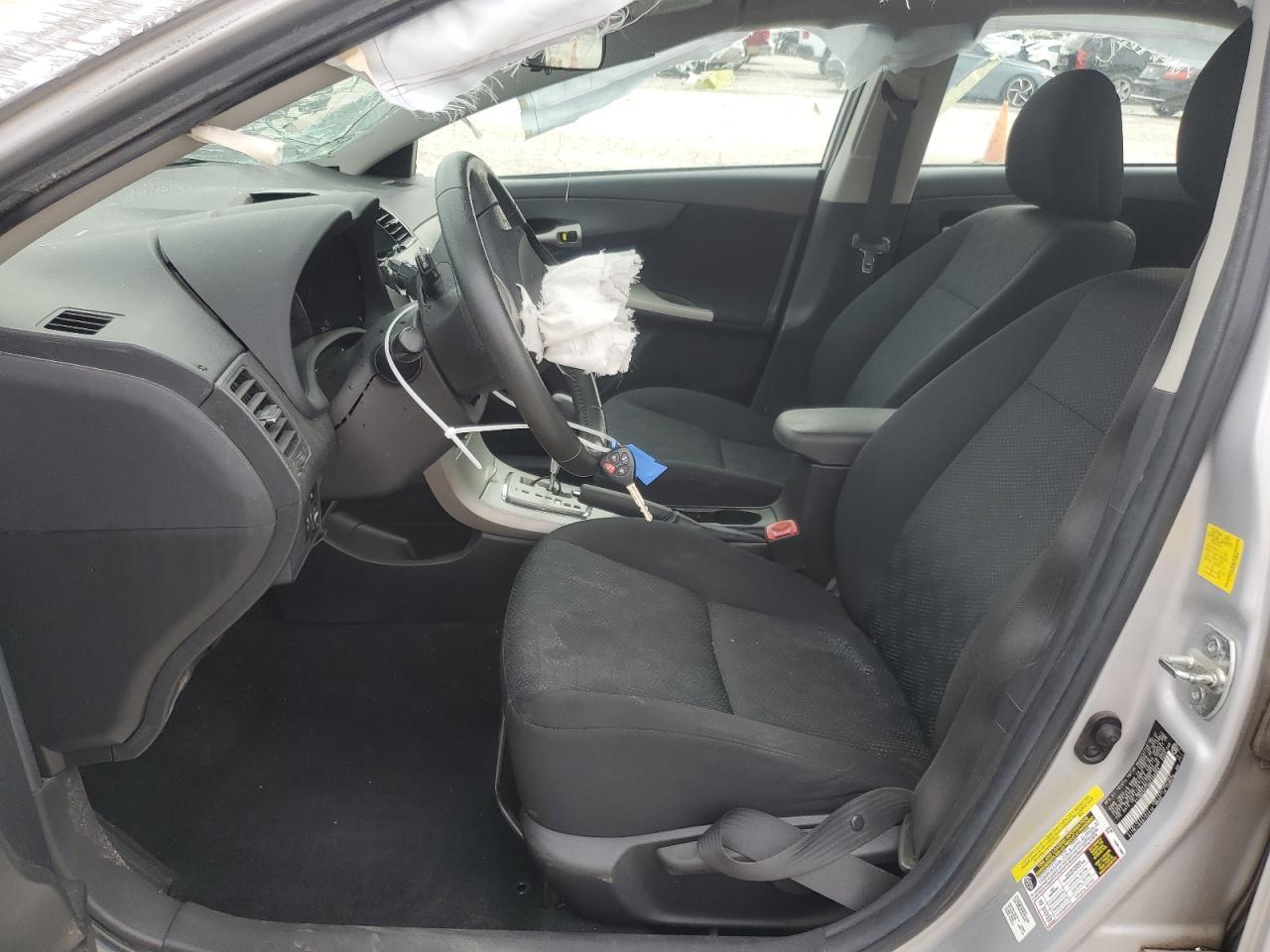 2010 Toyota Corolla Base - Фото 7