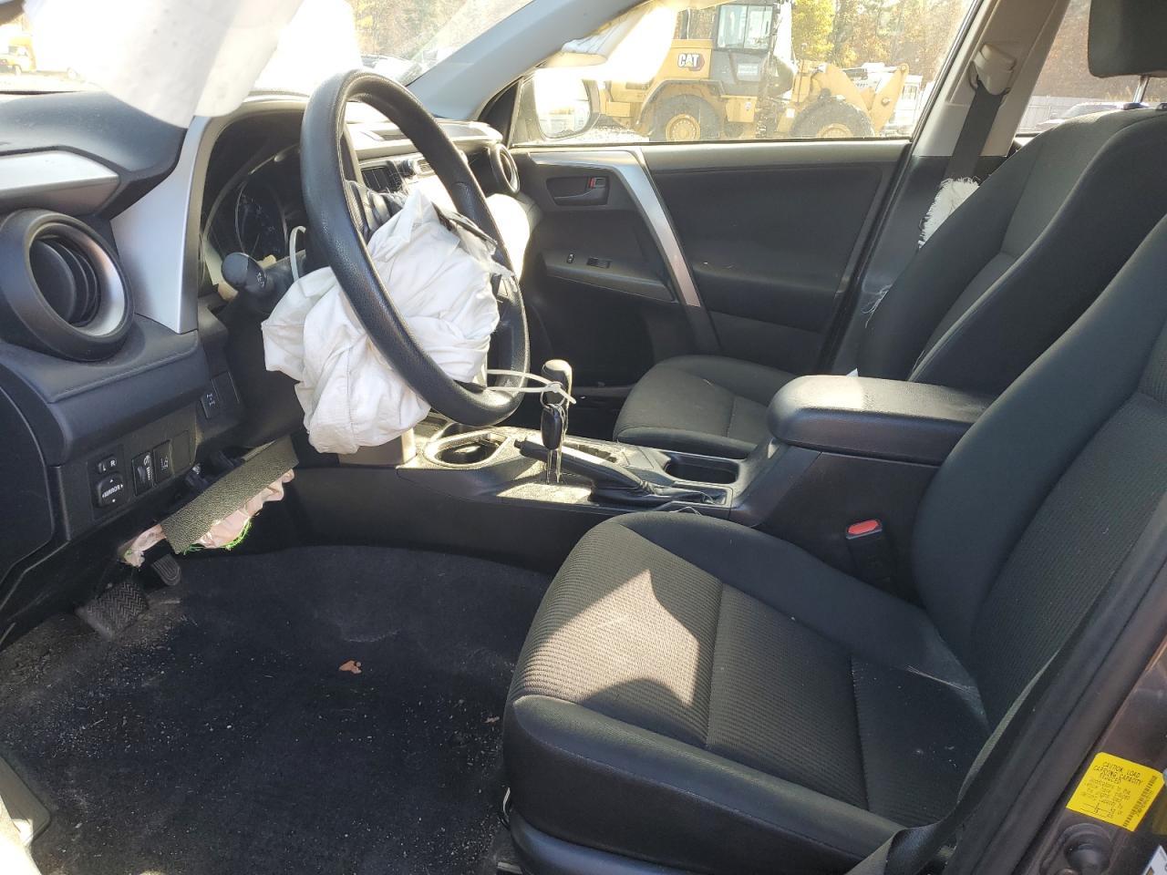 2017 Toyota Rav4 Le - Image 7