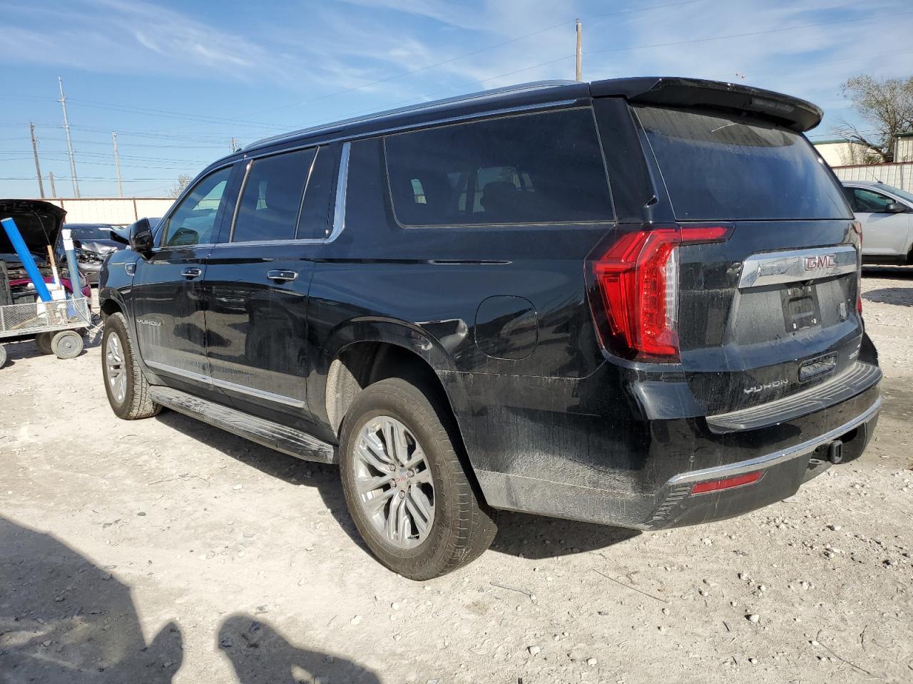 2021 GMC Yukon Xl C1500 Slt - Фото 2