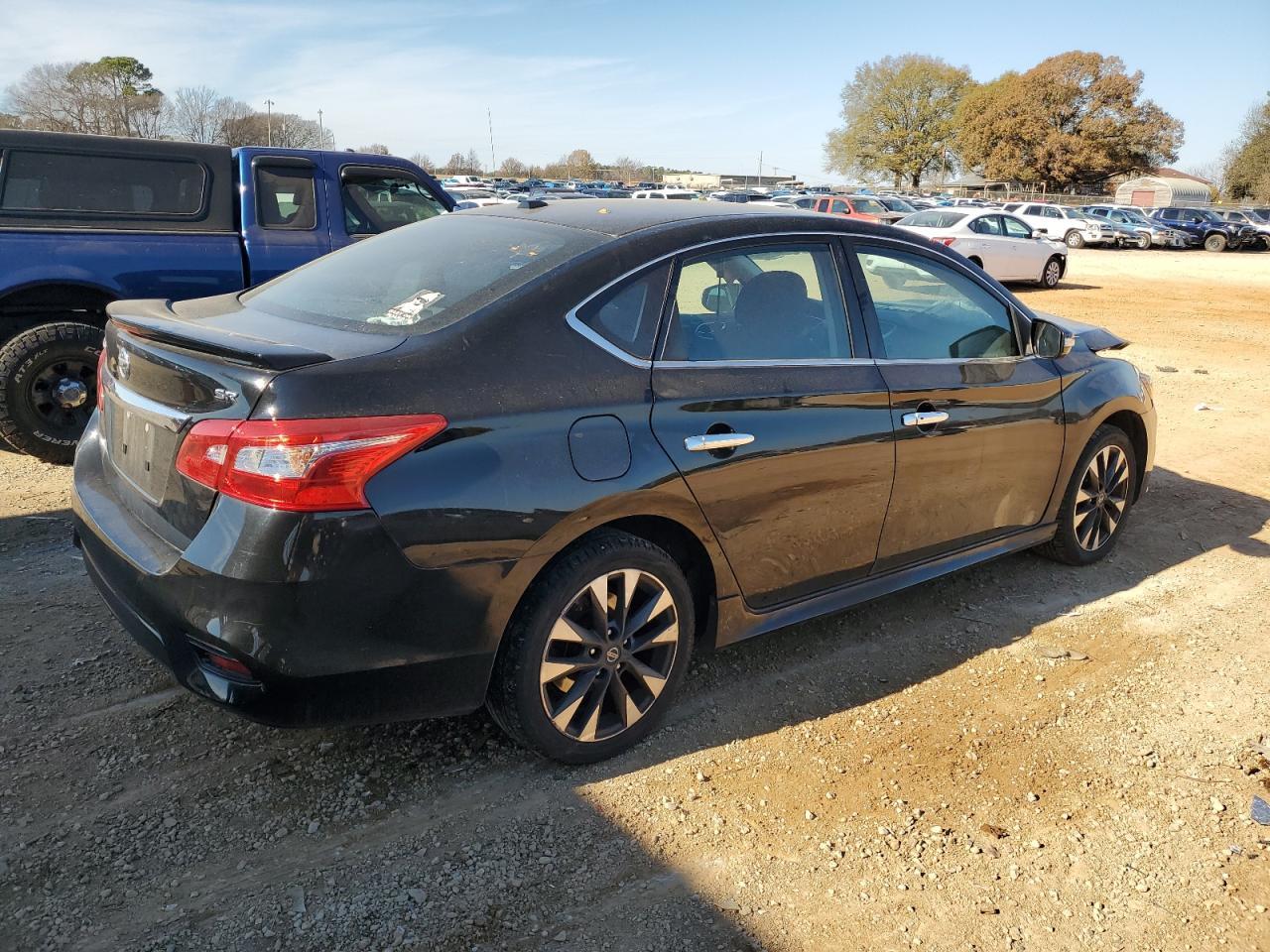 2019 Nissan Sentra S - Фото 3