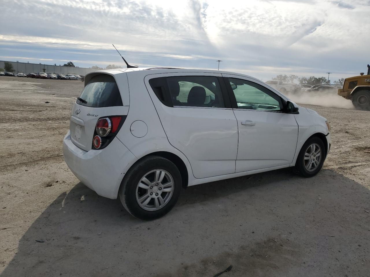 2013 Chevrolet Sonic Lt - Фото 3