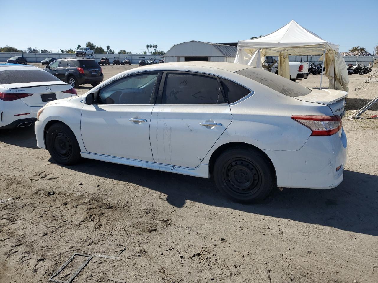2014 Nissan Sentra S - Фото 2
