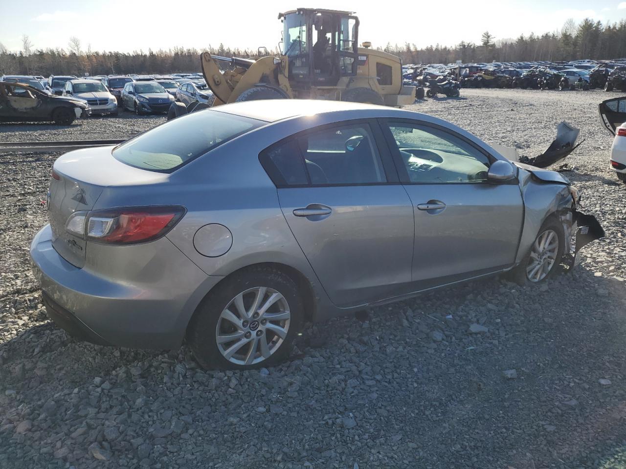 2013 Mazda 3 I - Image 3