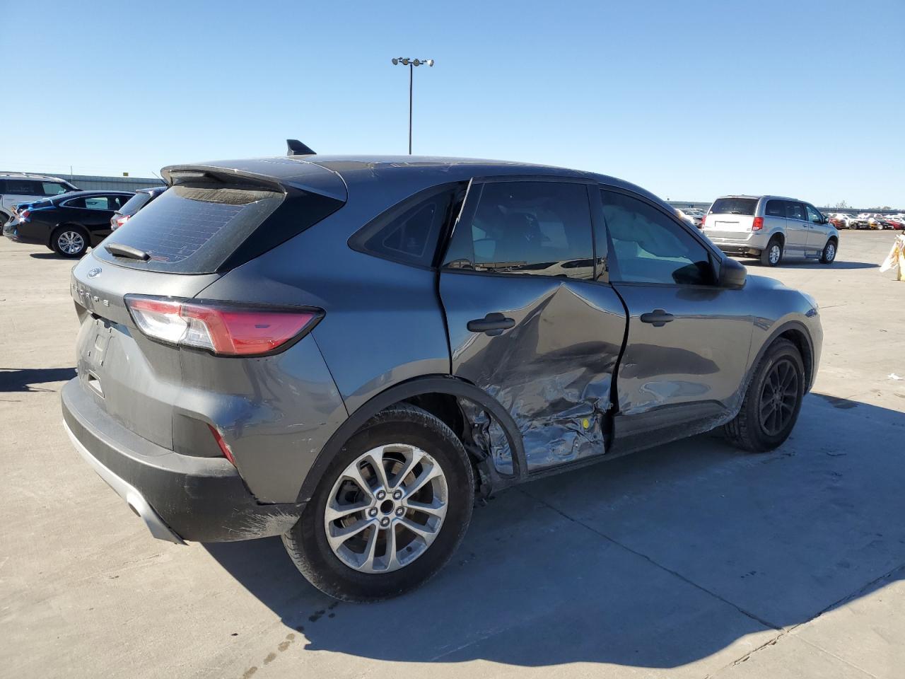 2021 Ford Escape S - Фото 3