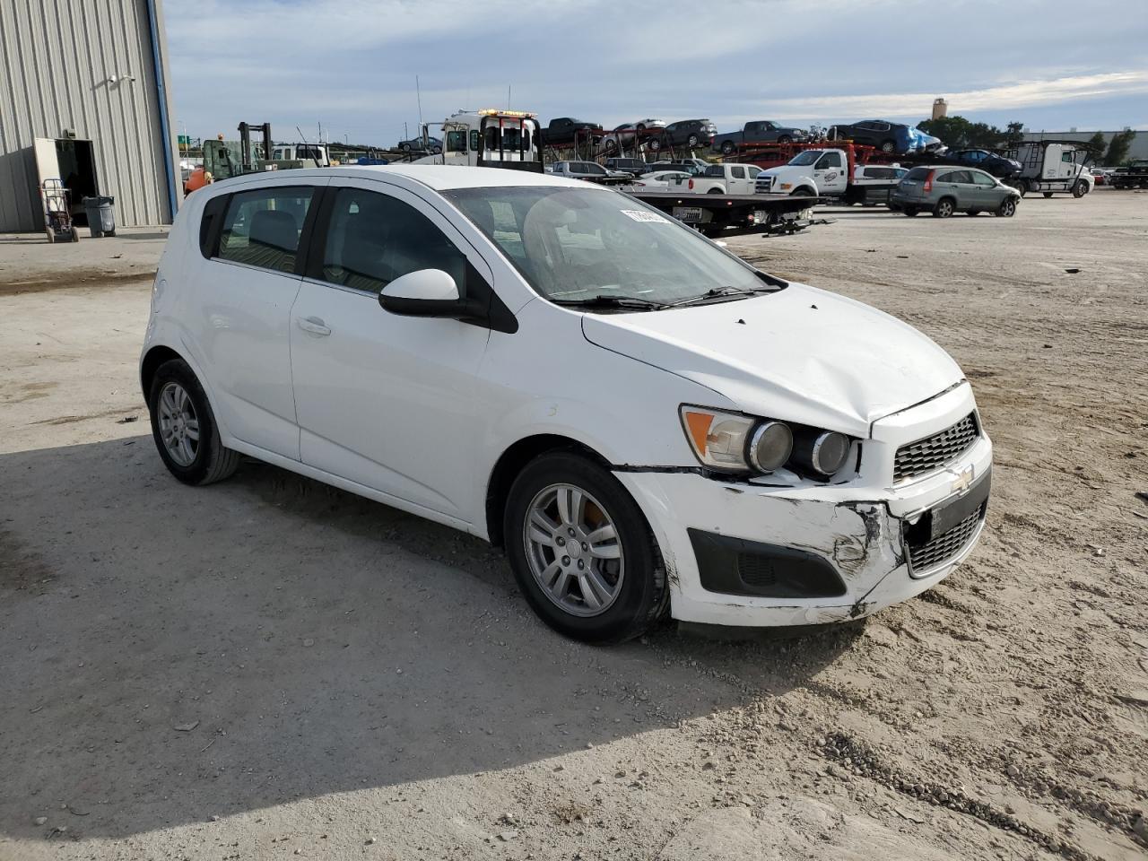 2013 Chevrolet Sonic Lt - Фото 4