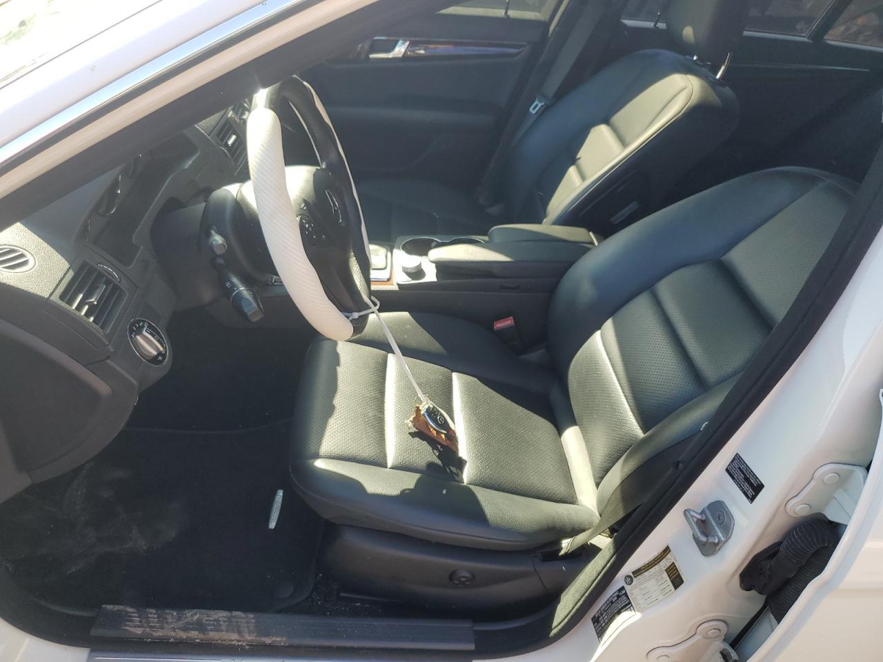 2010 Mercedes-Benz C 300 4Matic - Фото 7