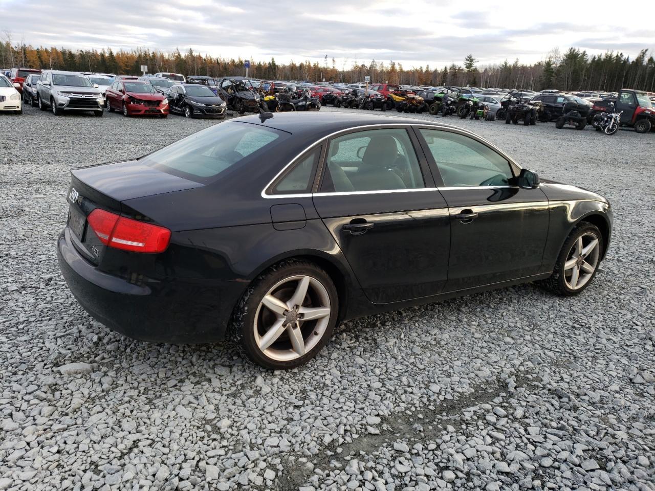 2010 Audi A4 Premium Plus - Фото 3