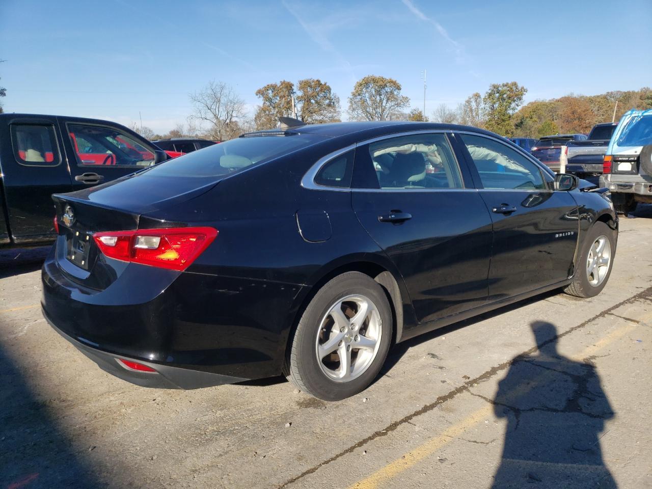 2018 Chevrolet Malibu Ls - Фото 3