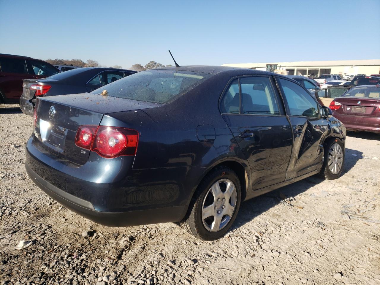 2010 Volkswagen Jetta S - Фото 3