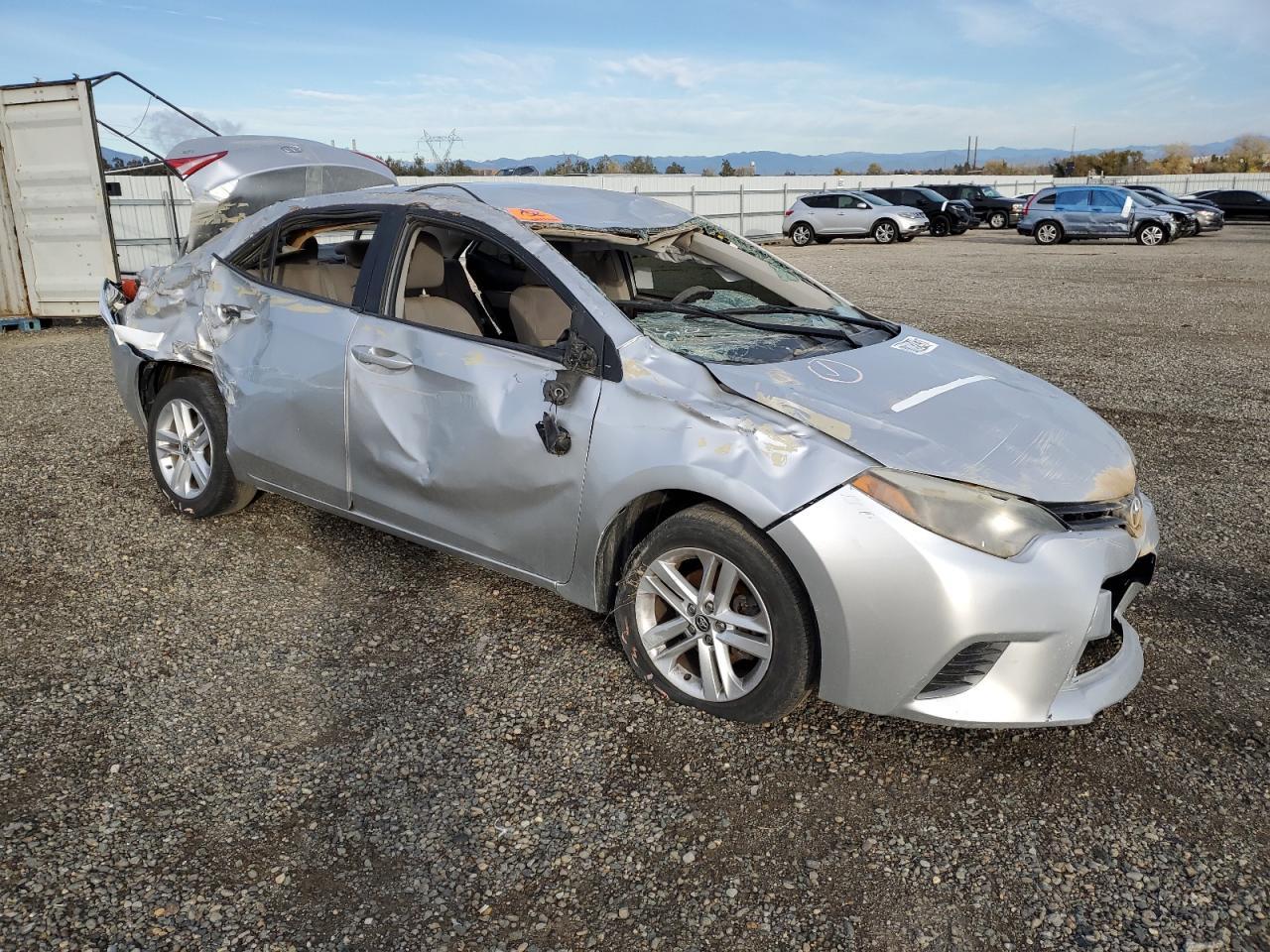 2015 Toyota Corolla Le - Фото 4