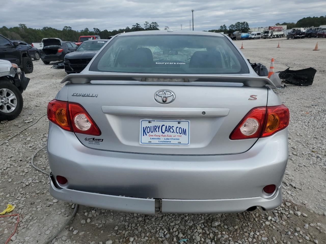 2010 Toyota Corolla Base - Фото 6
