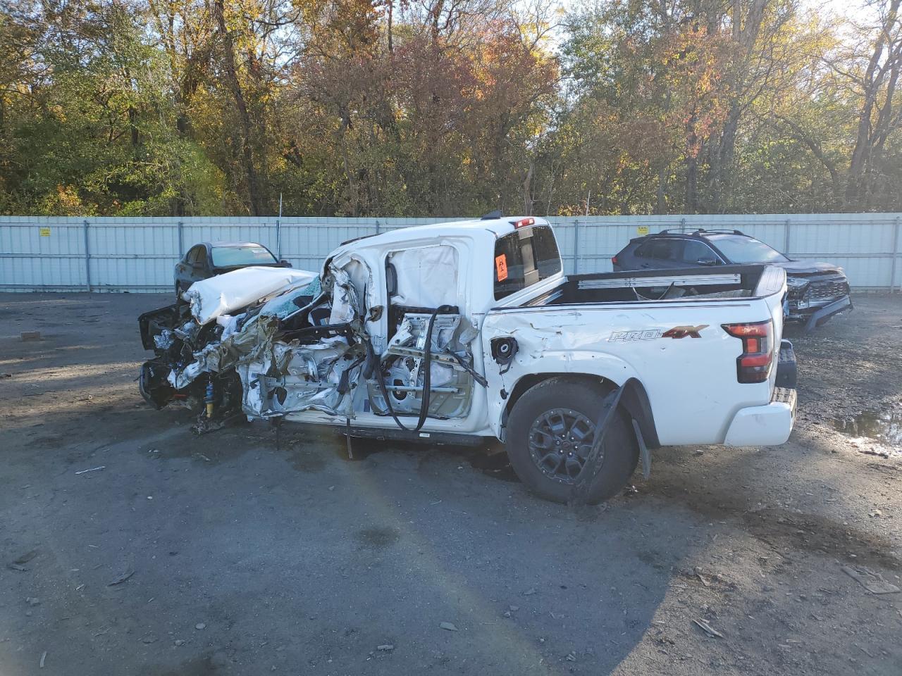 2024 Nissan Frontier S - Фото 2