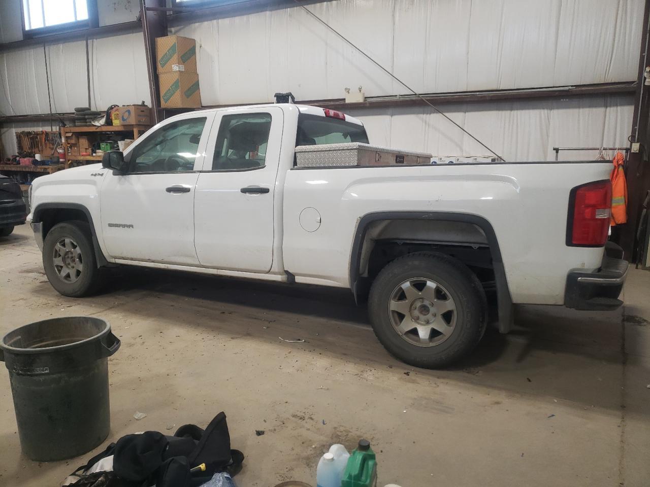 2018 GMC Sierra K1500 - Image 2