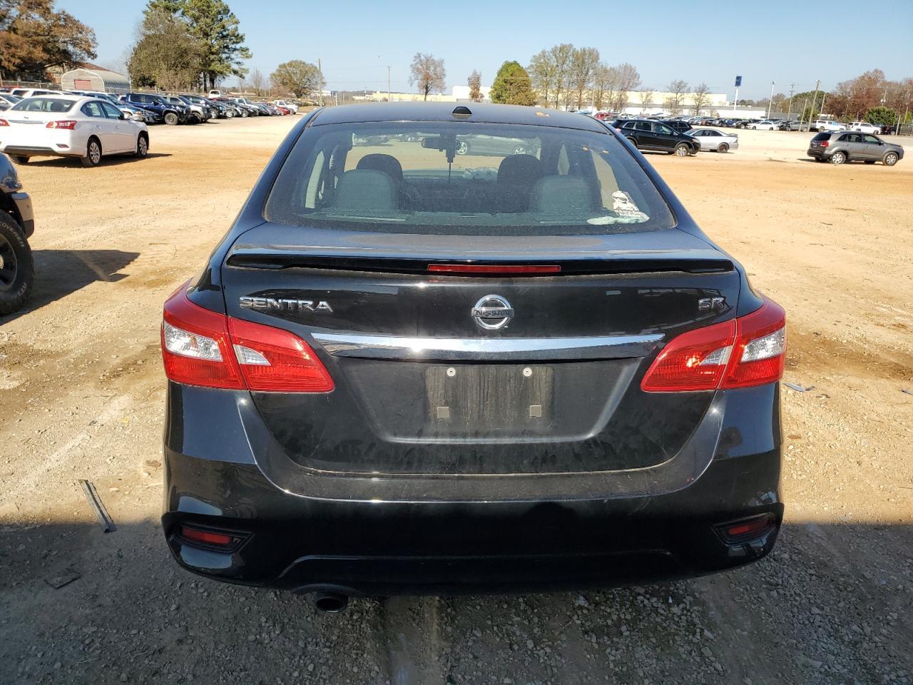2019 Nissan Sentra S - Фото 6