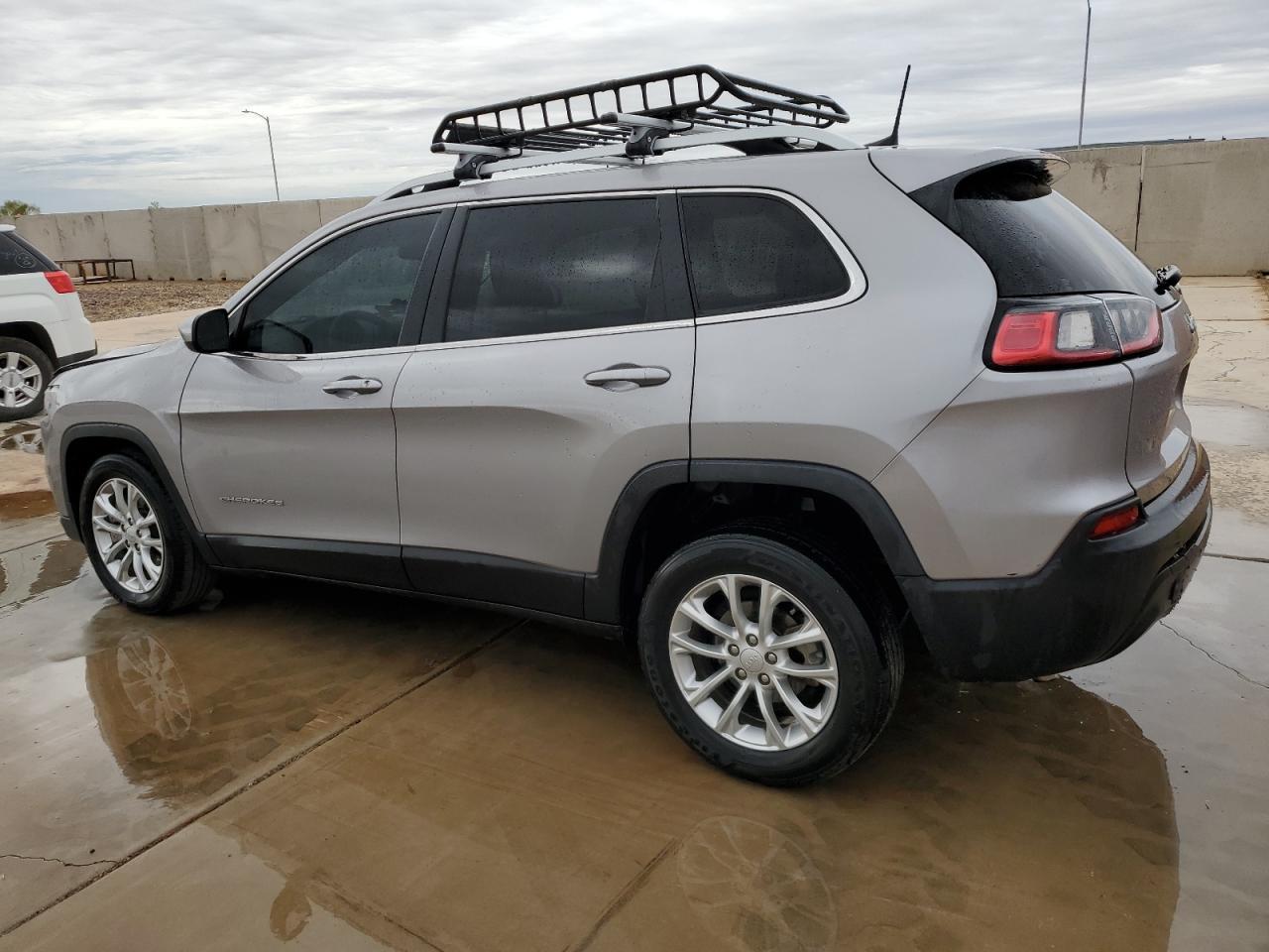 2019 Jeep Cherokee Latitude - Фото 2