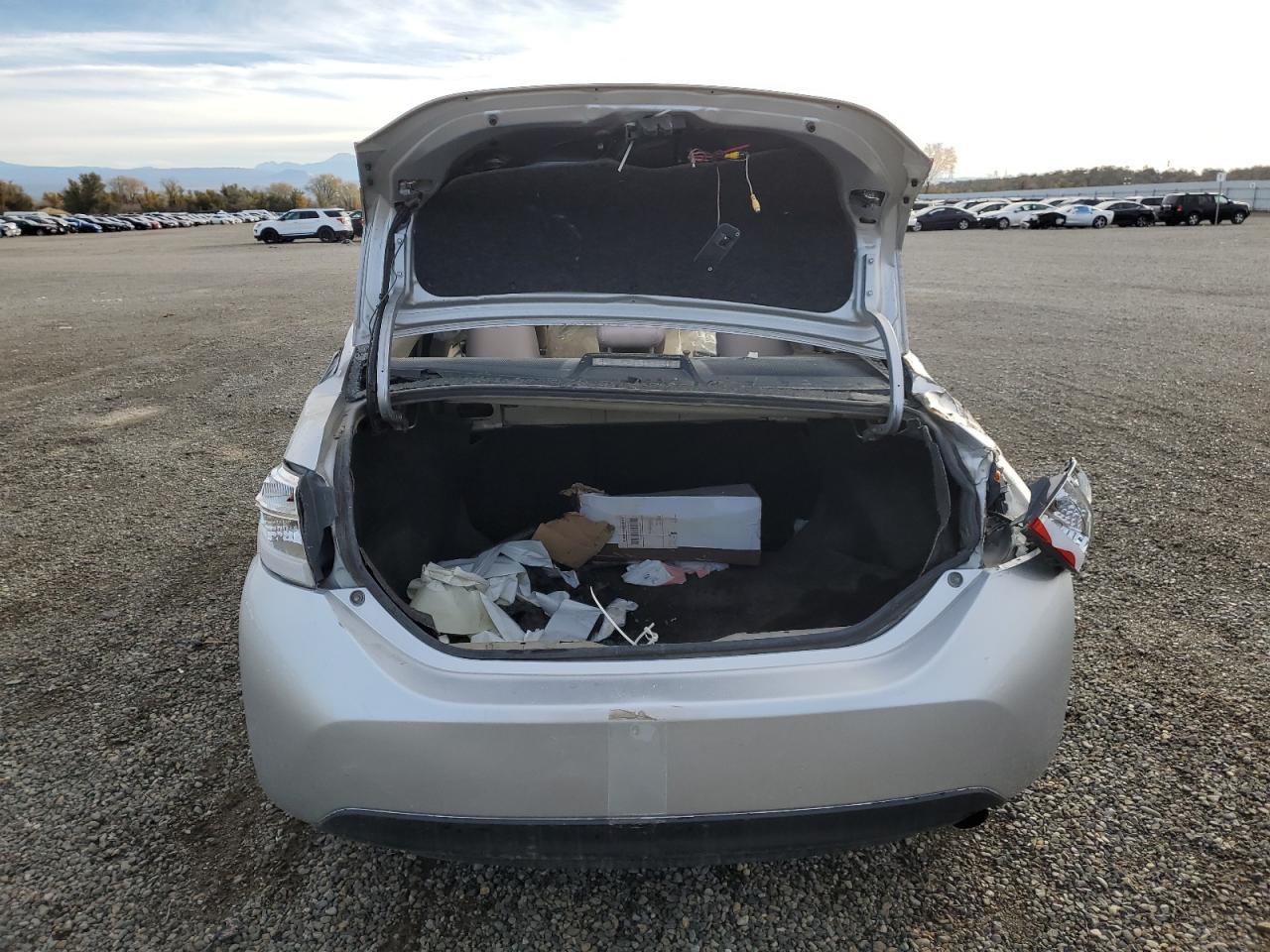 2015 Toyota Corolla Le - Фото 6