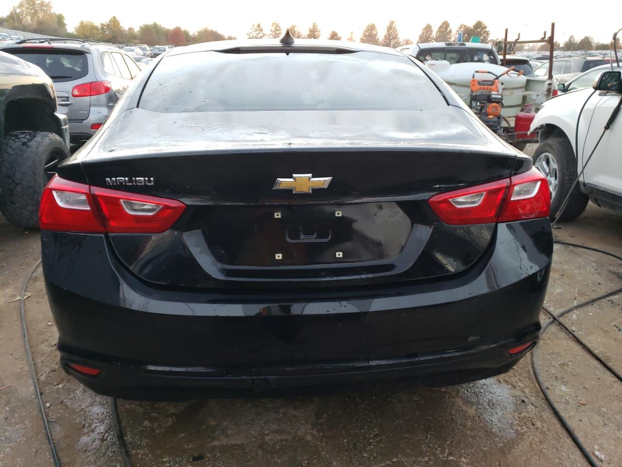 2018 Chevrolet Malibu Ls - Image 6