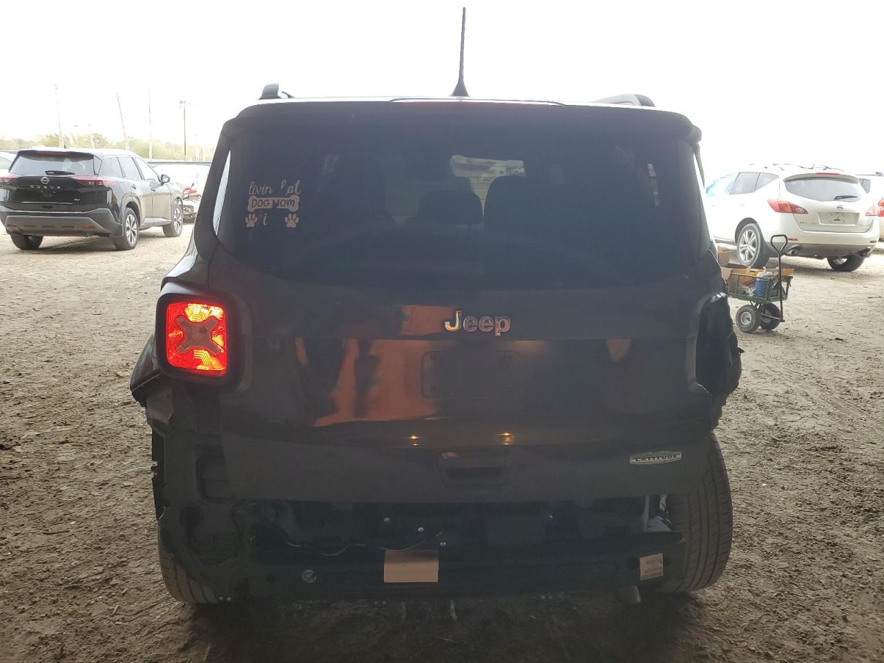 2021 Jeep Renegade Latitude - Фото 6