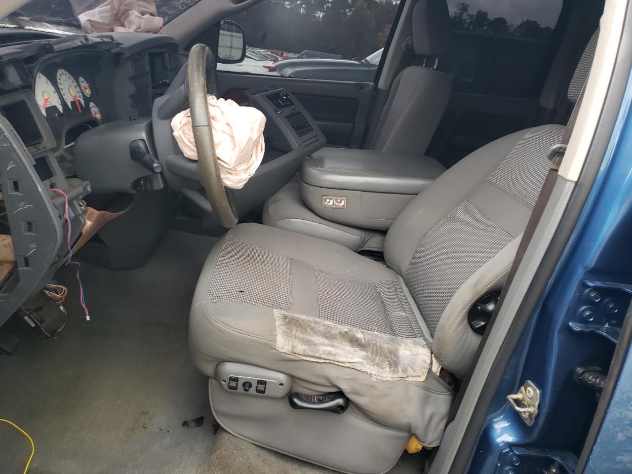 2006 Dodge Ram 2500 St - Image 7