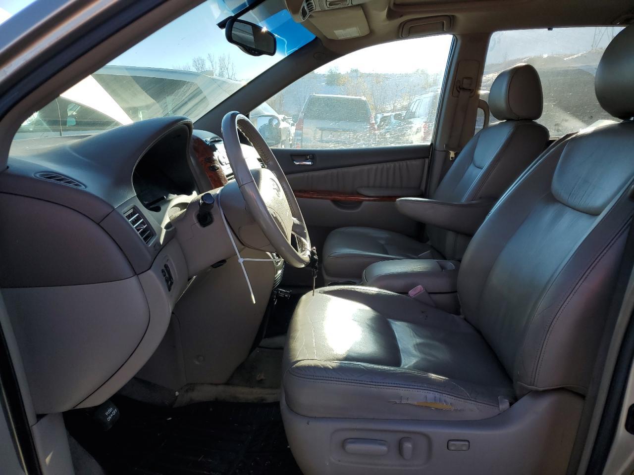 2006 Toyota Sienna Xle - Фото 7
