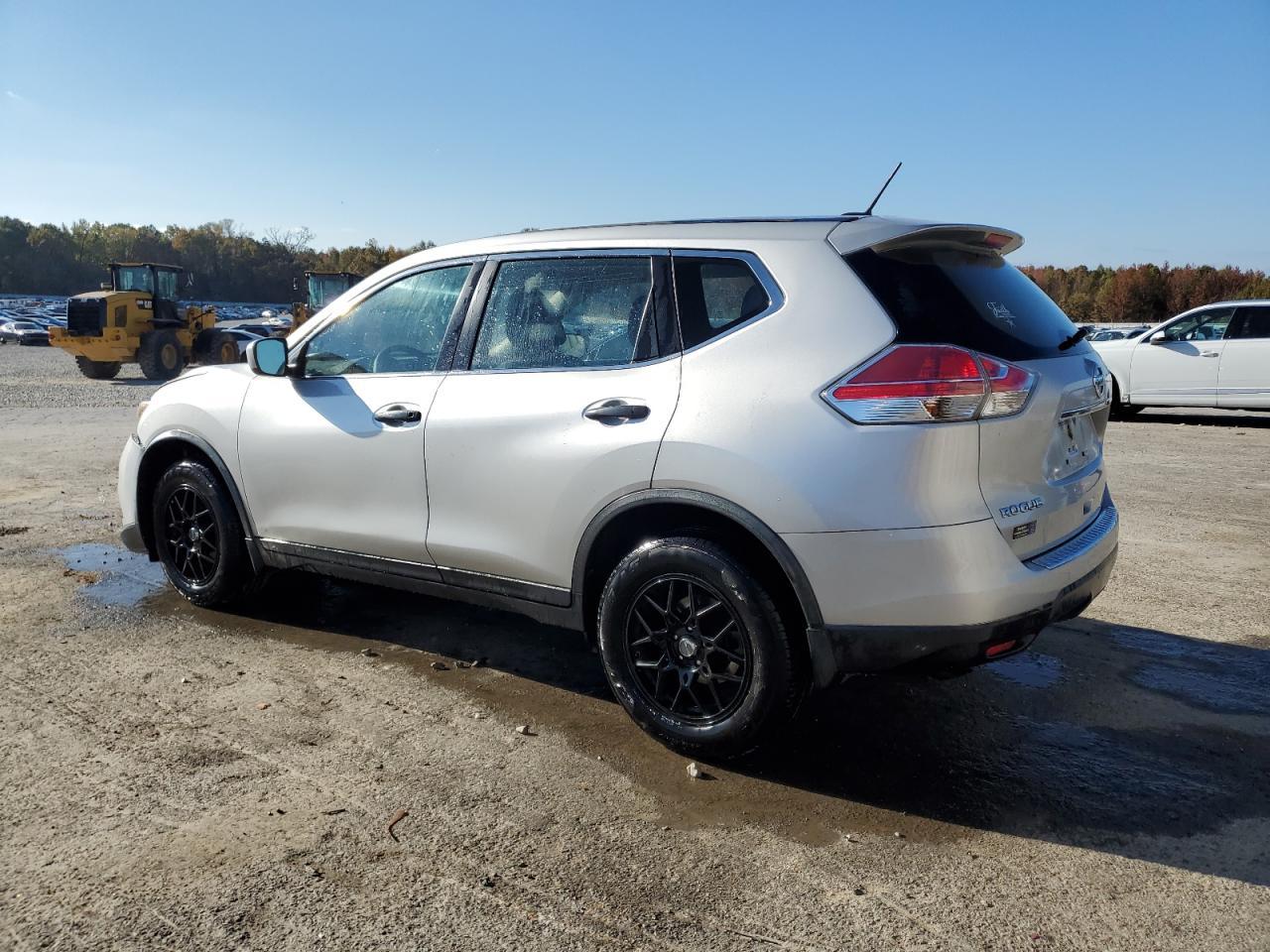 2016 Nissan Rogue S - Фото 2