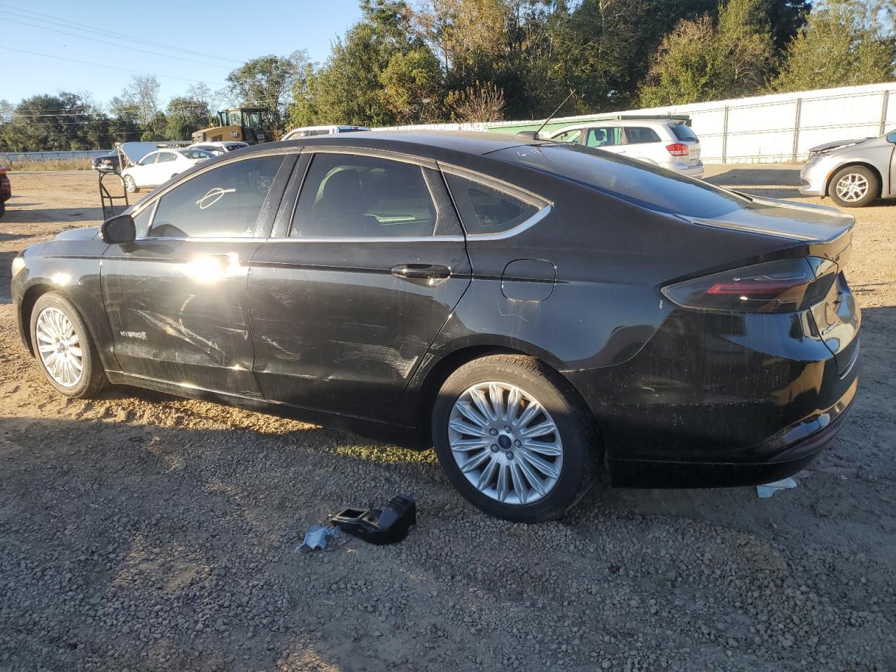 2016 Ford Fusion Se Hybrid - Фото 2