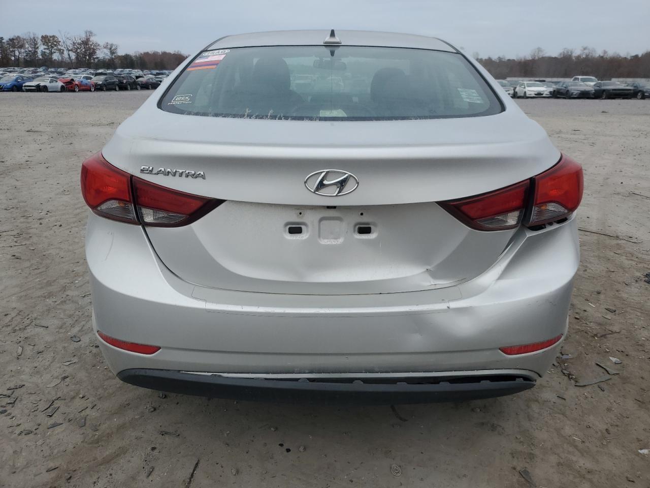 2016 Hyundai Elantra Se - Фото 6