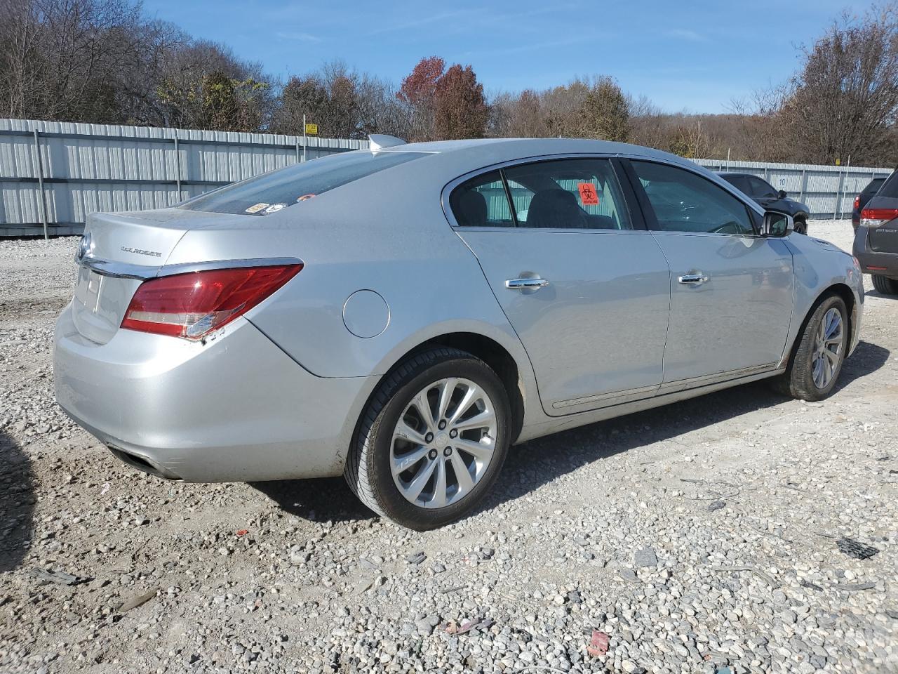 2016 Buick Lacrosse - Фото 3