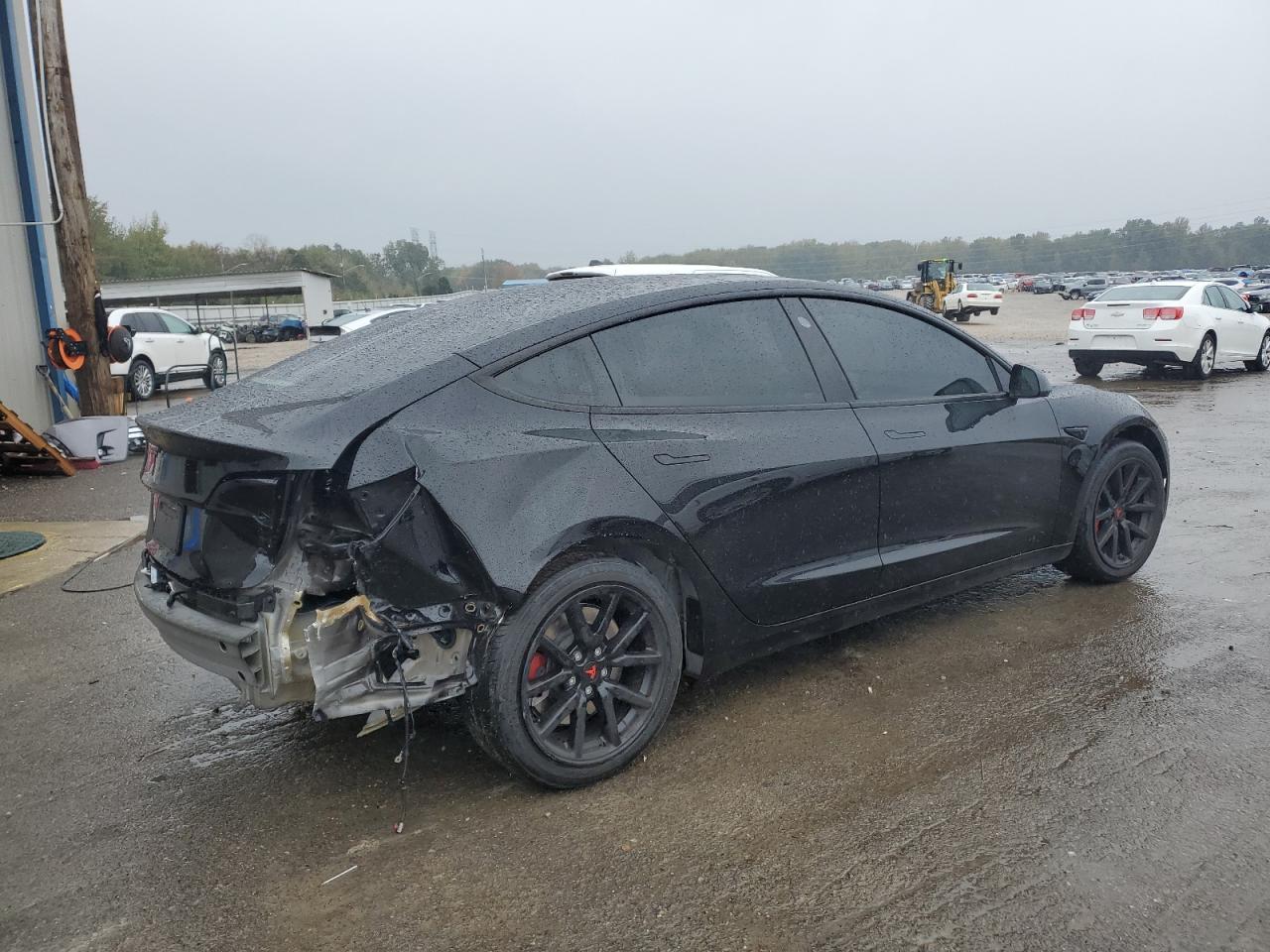 2023 Tesla Model 3 - Фото 3