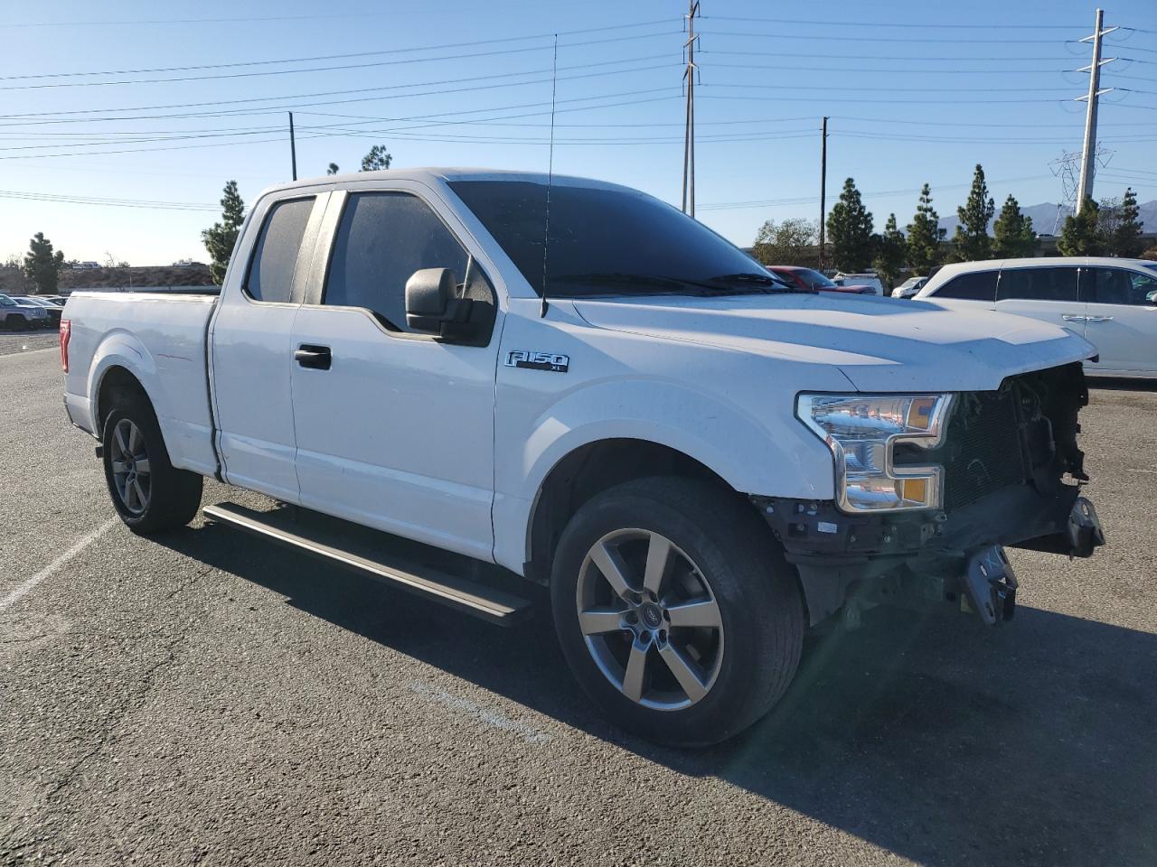 2015 Ford F150 Super Cab - Image 4