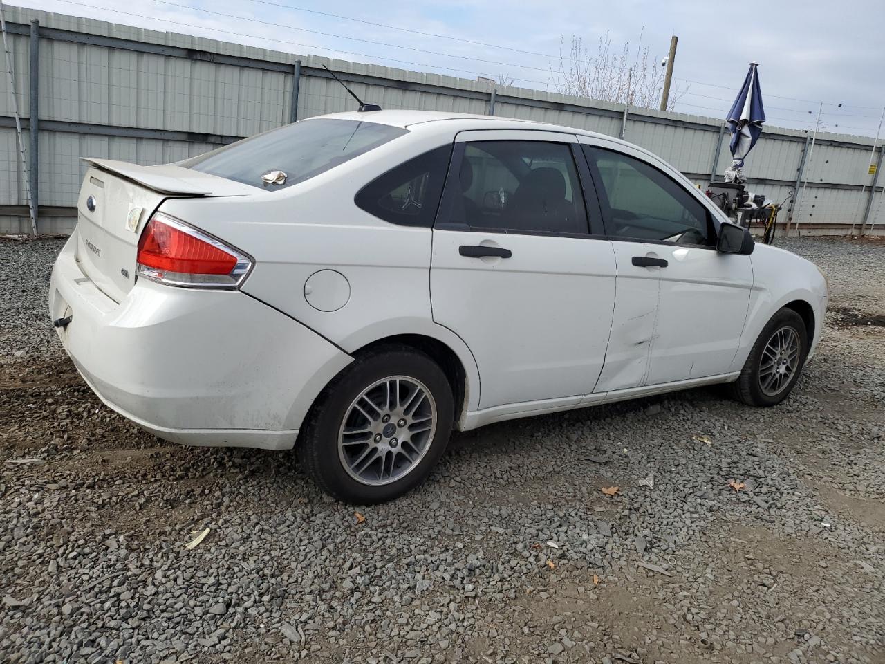 2010 Ford Focus Se - Фото 3