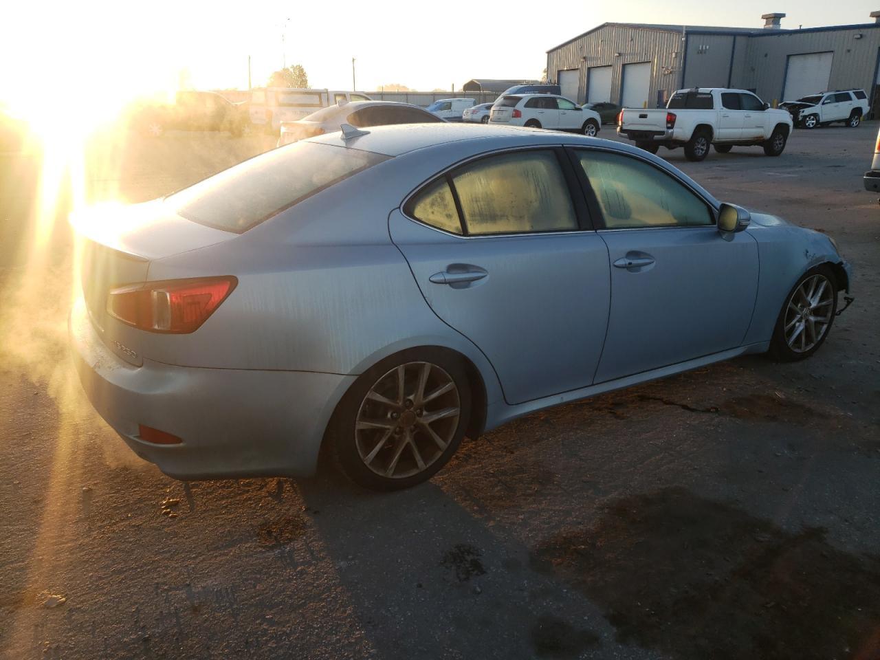 2012 Lexus Is 250 - Image 3