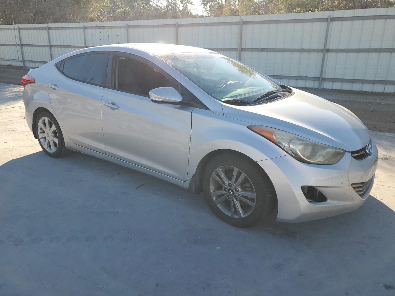 2013 Hyundai Elantra Gls - Фото 4