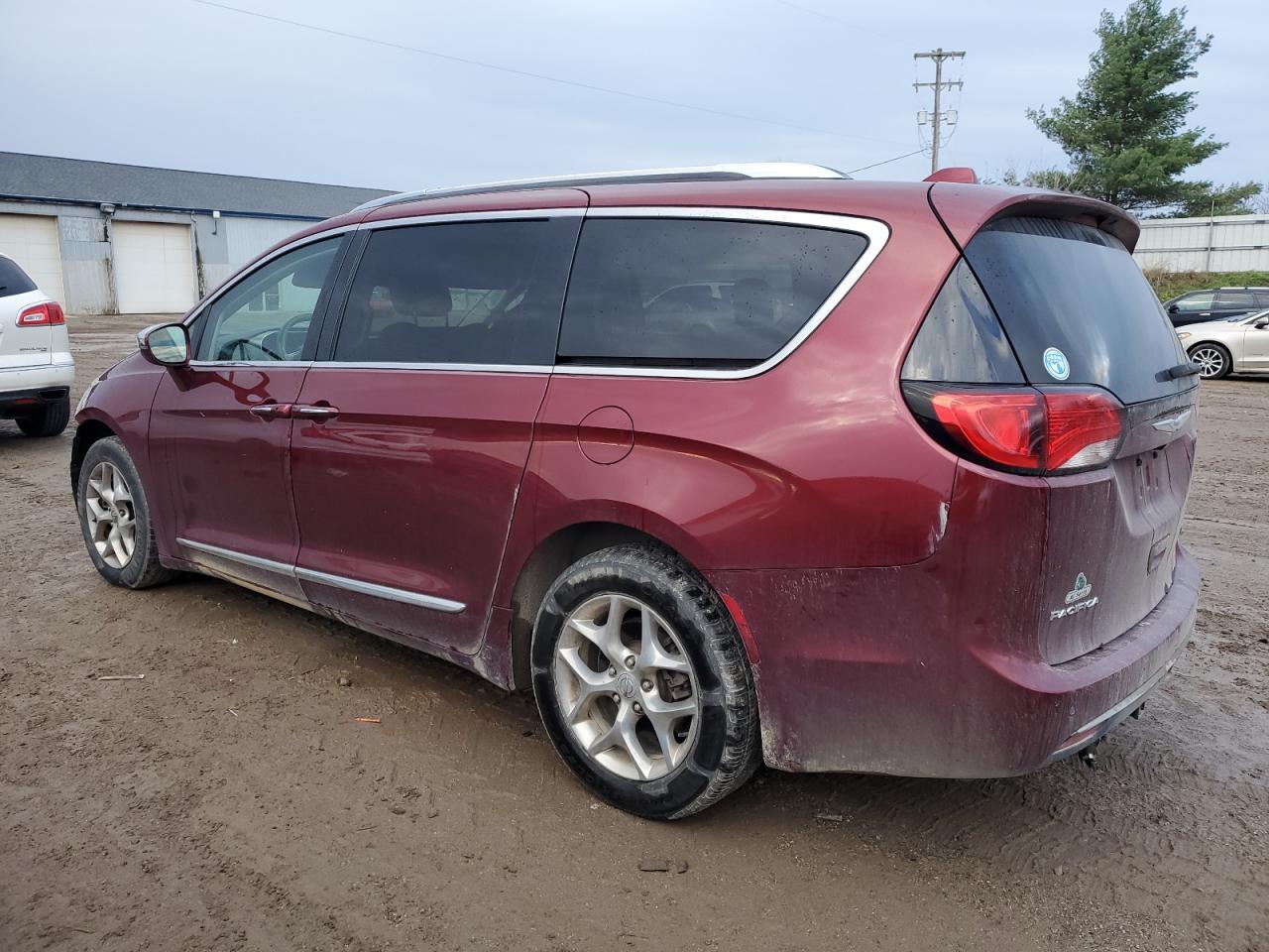 2019 Chrysler Pacifica Limited - Image 2