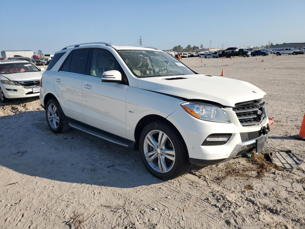 2012 Mercedes-Benz Ml 350 4Matic - Image 4